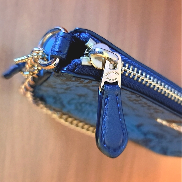 Coach Snake Print Shoulder Bag - Picture 4 of 7